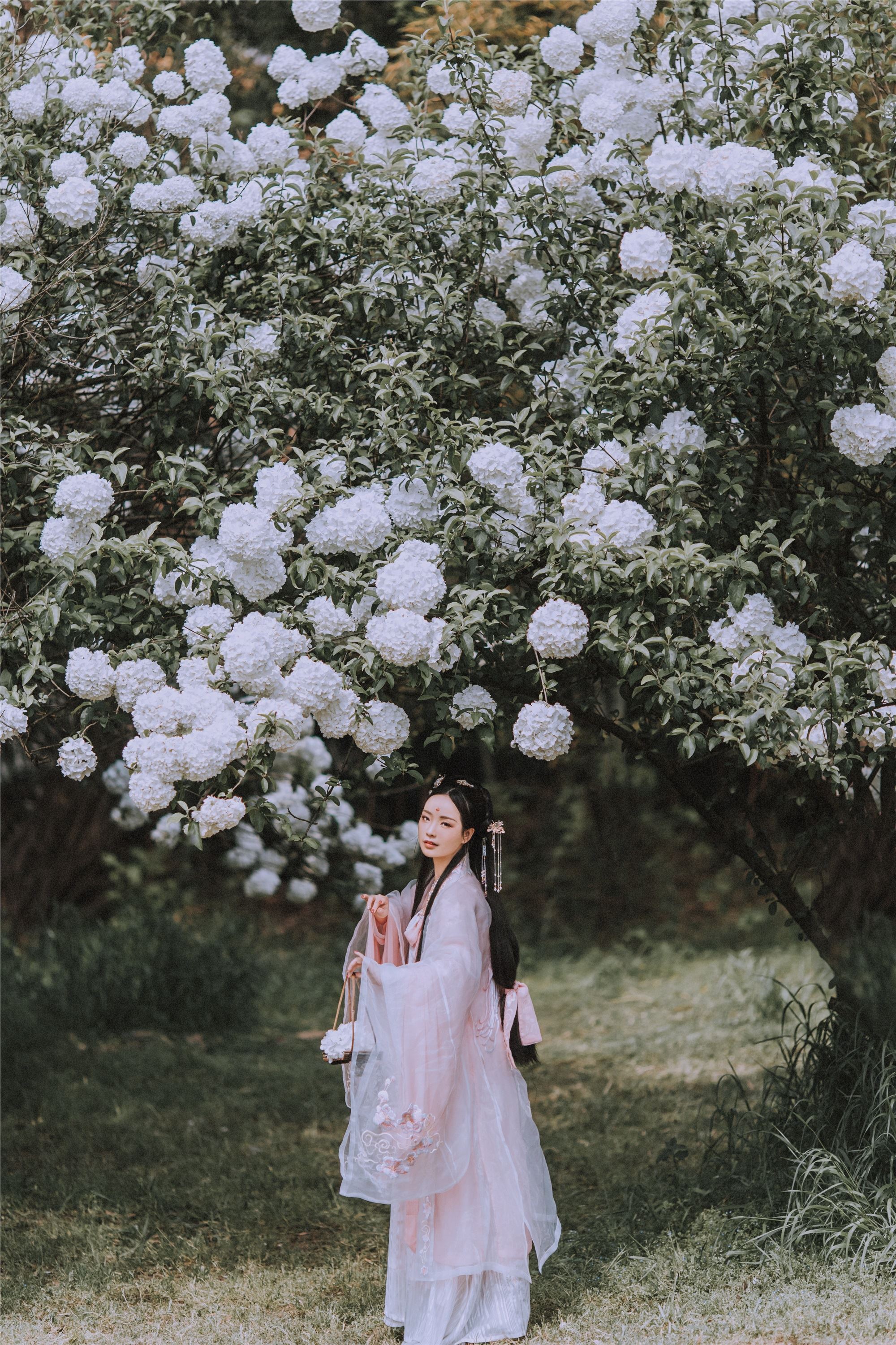 YITUYU艺图语 2021.09.02 满袖春 Seven